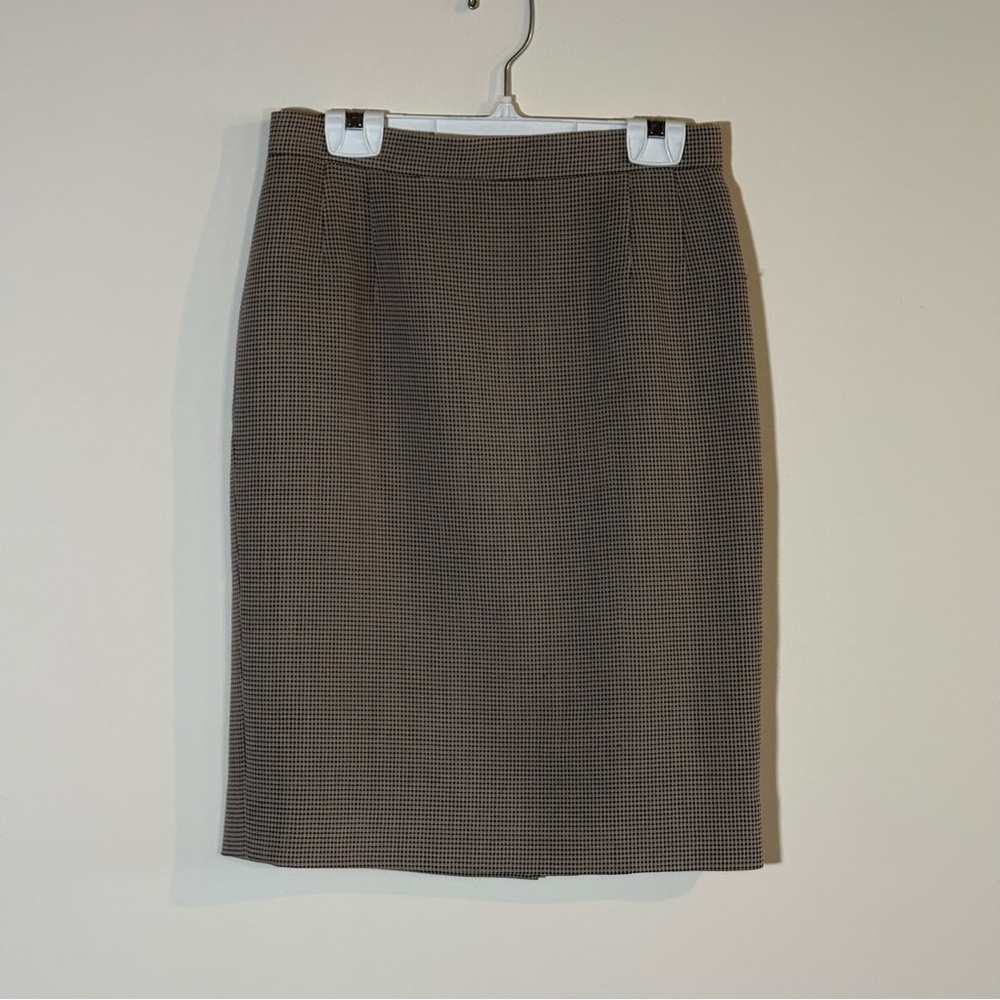 Giorgio Armani Le Collezioni Wool Pencil Skirt – Italian Tailored Womans Size 8